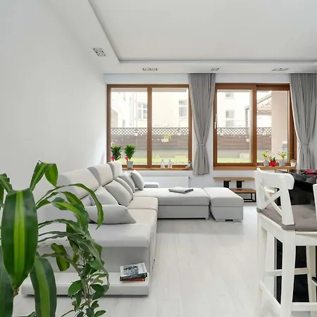 Piekny Z Ogrodkiem I Tarasem & Parking By Renters Posen