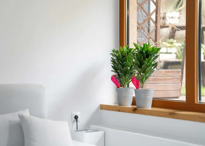 Daire Piekny Z Ogrodkiem I Tarasem & Parking By Renters Poznan