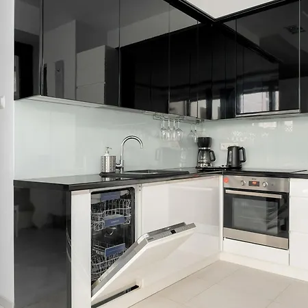 Apartament Piekny Z Ogrodkiem I Tarasem&parking By Renters