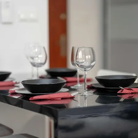 Apartament Piekny Z Ogrodkiem I Tarasem&parking By Renters *