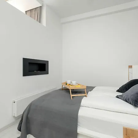 Apartment Piekny Z Ogrodkiem I Tarasem & Parking By Renters